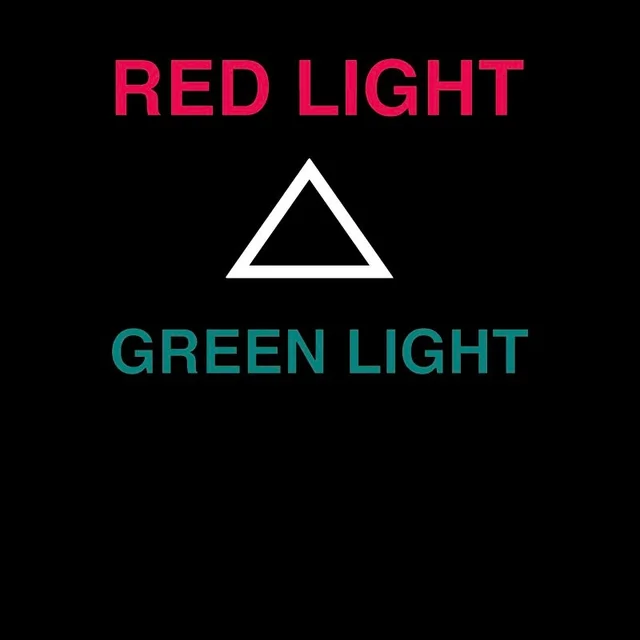 Squid Game RED LIGHT GREEN LIGHT Herren T-Shirt - Schwarz